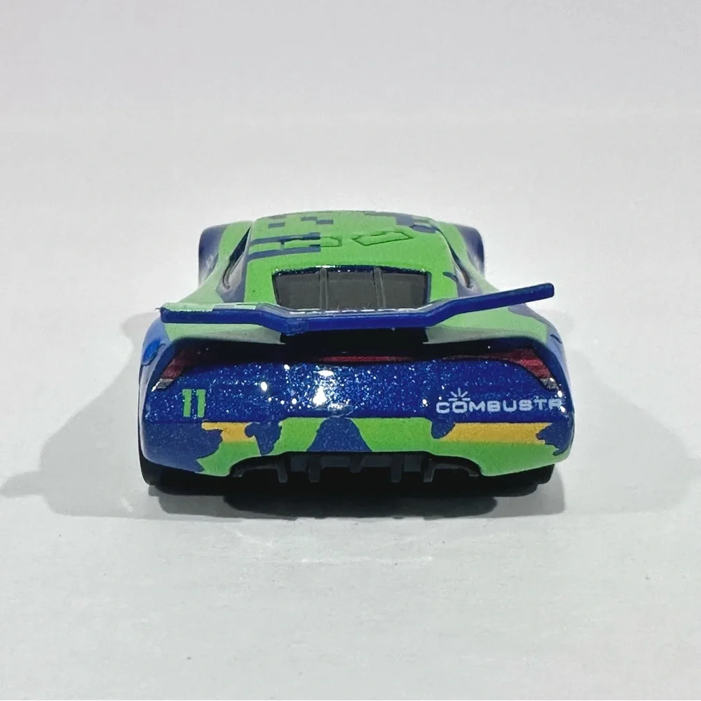 Disney Cars 3 Chris Roamin’ #11 Combustr Next Gen Racer